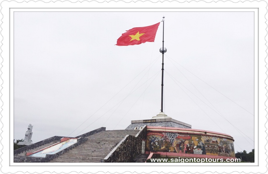 flagpole-dmz-vietnam-hien-luong-bridge-saigon-top-tours-jpg