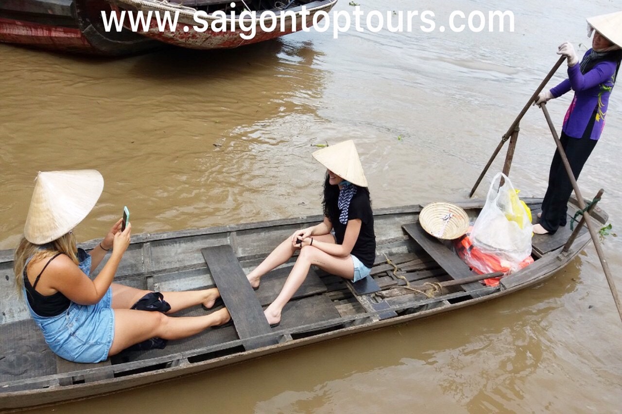 top-rowing-boat-mekong-delta-saigon-top-tours-jpg
