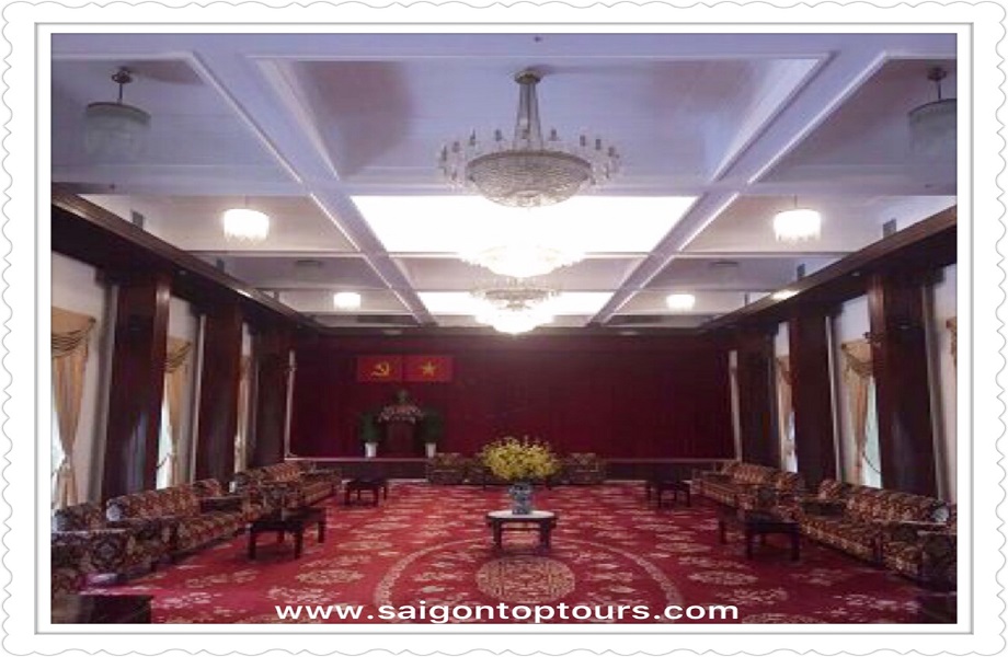 REUNIFICATION PALACE HISTORY  BEST TOUR - HO CHI MINH CITY HISTORIC TOUR
