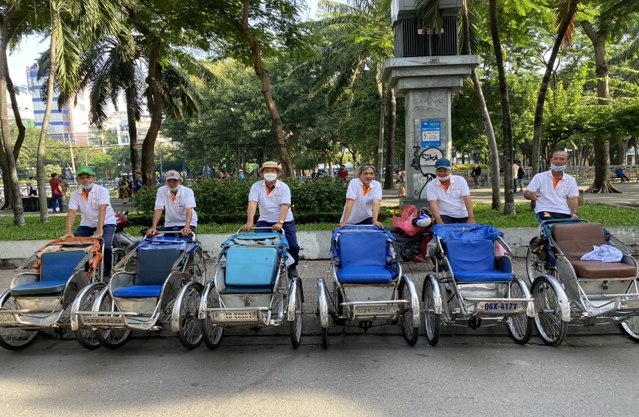 pedicab-tour-in-hcmc-saigon-top-tours